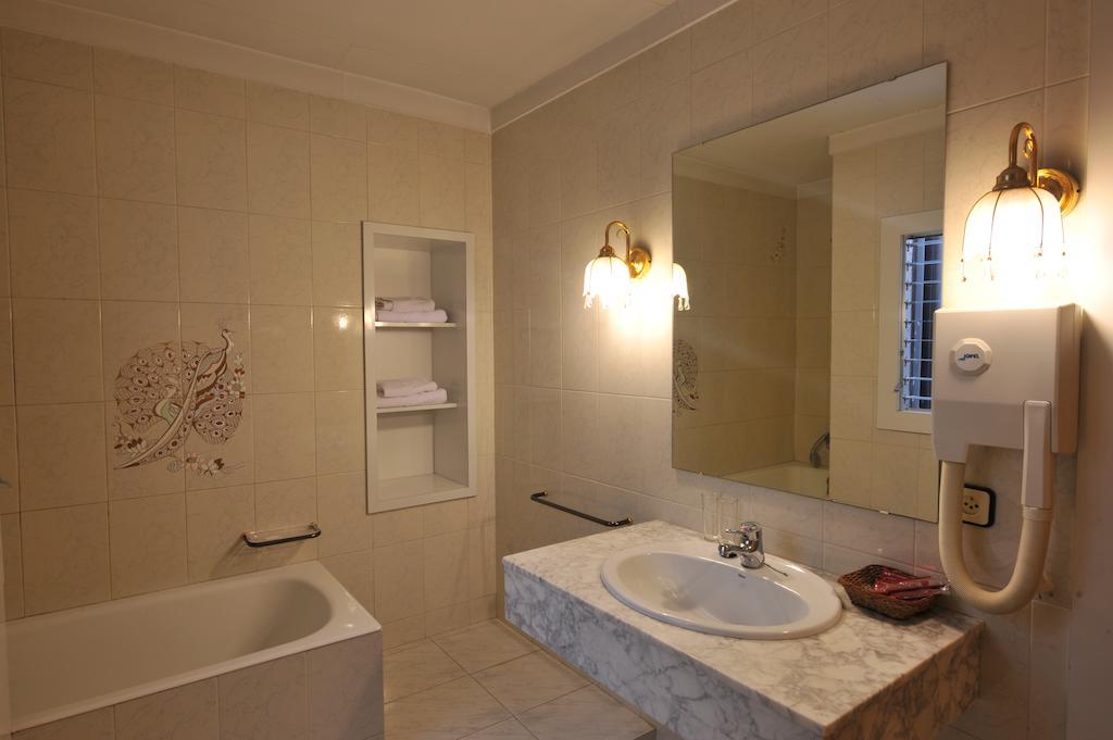 Hotel Tall De Conill Capellades Exterior photo
