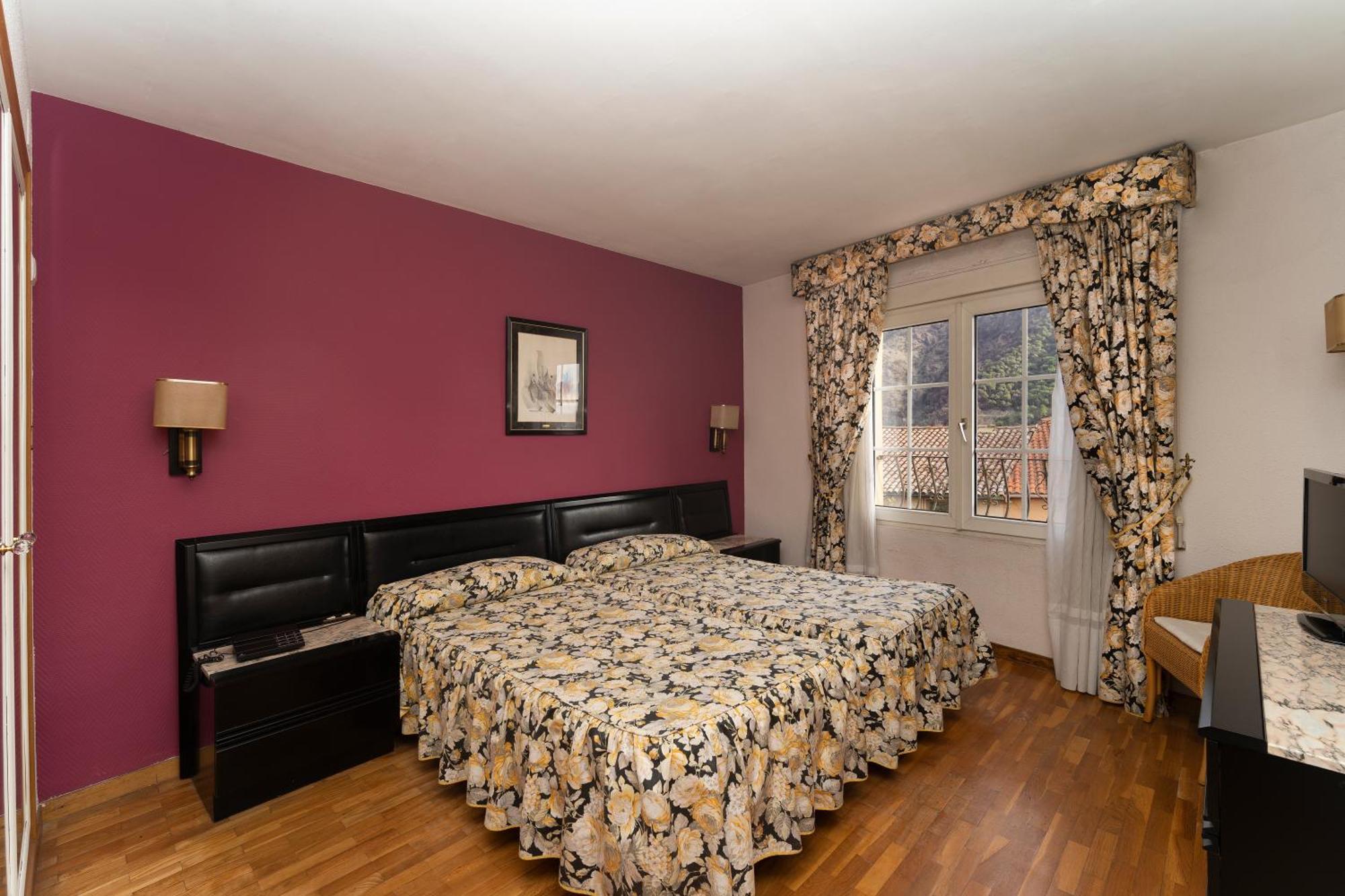 Hotel Tall De Conill Capellades Exterior photo